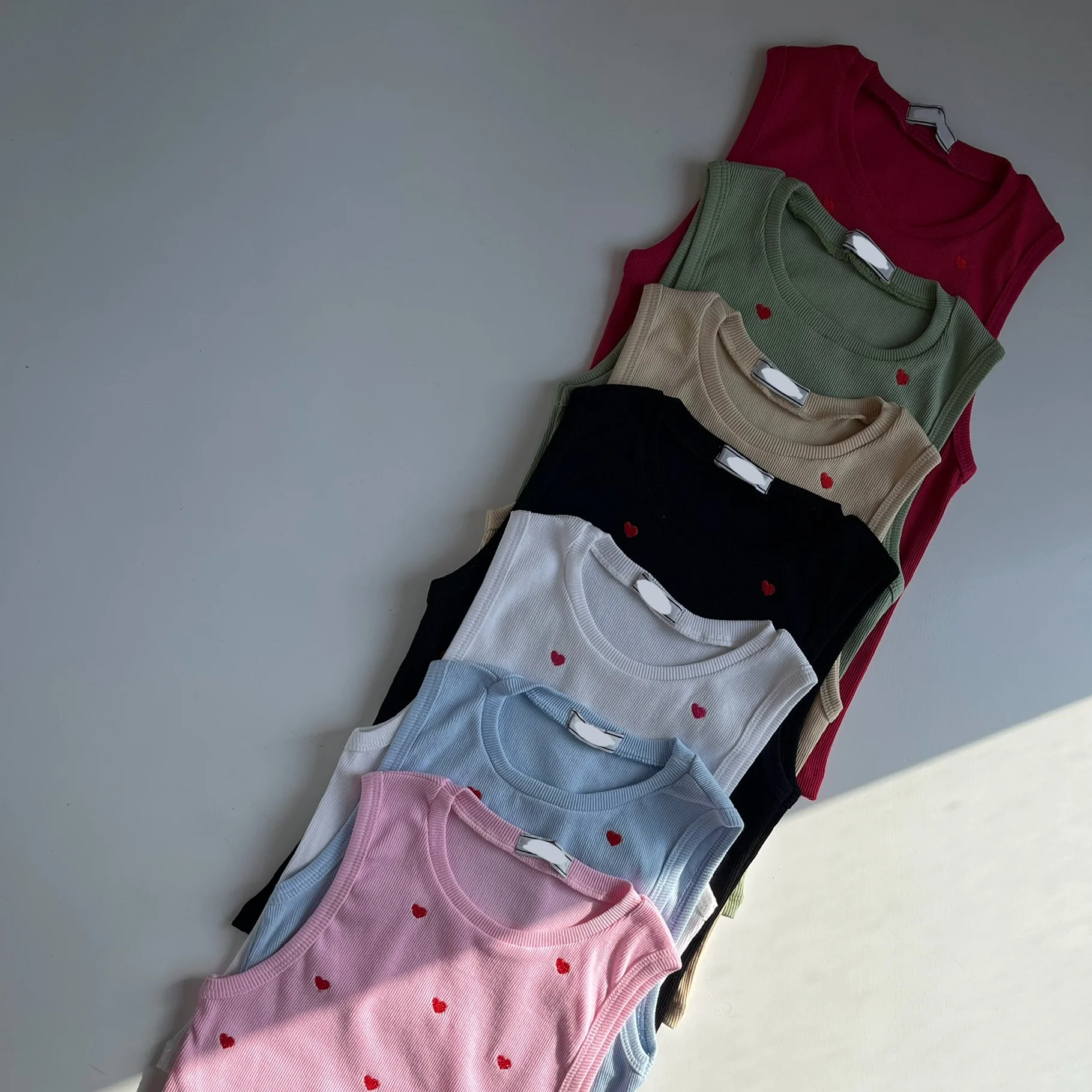 IMG_6990 تاپ گلدوزی قلبی - Image 1